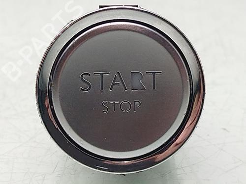 switch-opel-grandland-grandland-x-a18-p1uo-2017-32233015 main image