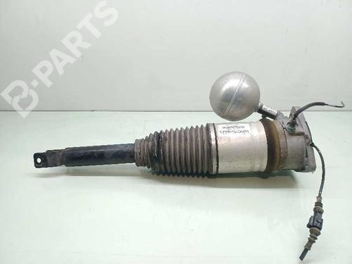 Used Left rear shock absorber VW PHAETON (3D1, 3D2, 3D3, 3D4, 3D6, 3D7, 3D8, 3D9) 3.0 V6 TDI 4motion (224 hp) 9722513
