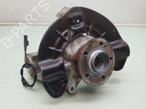 Used Left front steering knuckle Left front steering knuckle MERCEDES-BENZ GLA (H247) GLA 200 (247.787) (163 hp) 40107499 40107499
