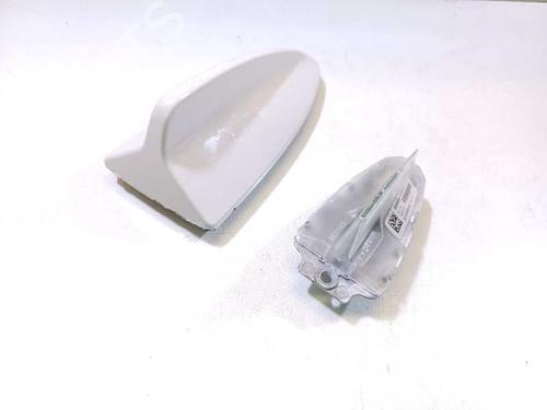 Used Antenna/Base BMW X3 (F25) xDrive 20 d (190 hp) 15651514
