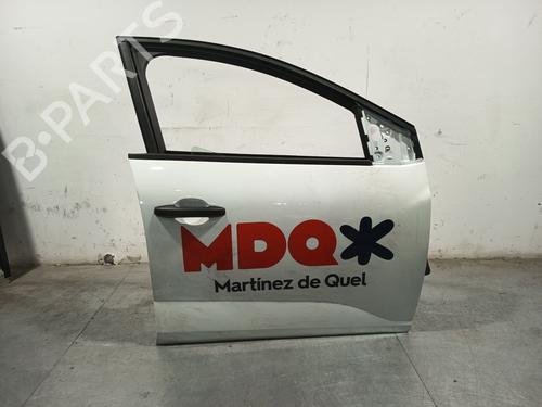 right-front-door-dacia-sandero-iii-2021-40080654 main image