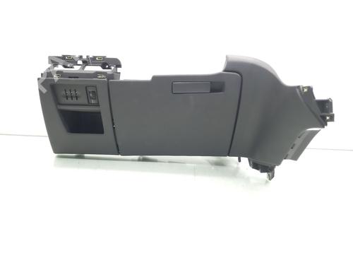 Used Glove box Glove box 16826925 16826925