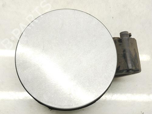 fuel-flap-volvo-v40-cross-country-526-2012-2013-2014-2015-2016-2017-2018-2019-31800908 main image