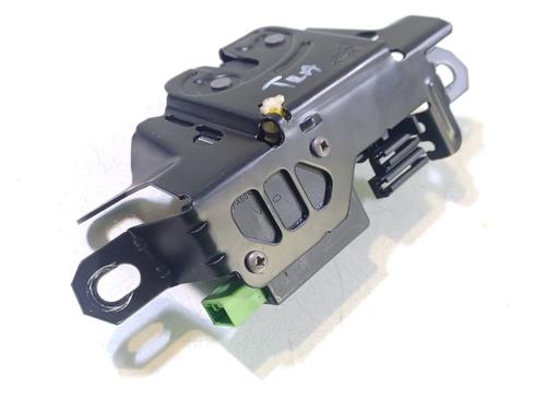 Tailgate lock VOLVO C70 II Convertible (542) T5 | BP21046119C101 