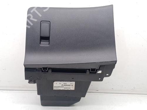 Used Glove box PEUGEOT 2008 II (UD_, US_, UY_, UJ_, UR_, UC_) 1.2 PureTech 130 (USHNS, URHNS) (130 hp) 31014369