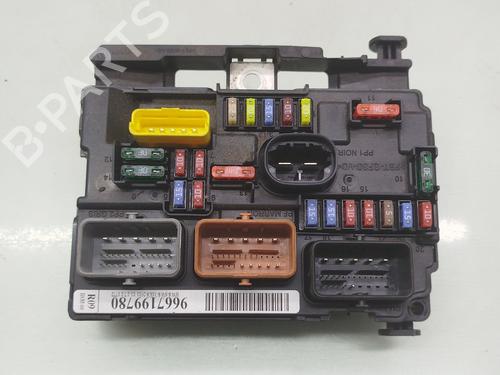 fuse-box-citroen-c3-picasso-sh_-2008-35754991 main image