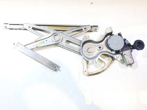 Lève-vitre avant droit TOYOTA YARIS (_P9_) 1.4 D-4D (NLP90_, NLP90R) | BP5942561C23 