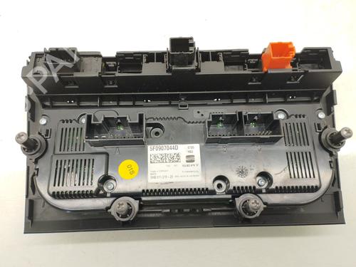 Climate control SEAT LEON ST (5F8) 1.4 TSI | BP16929439I5 