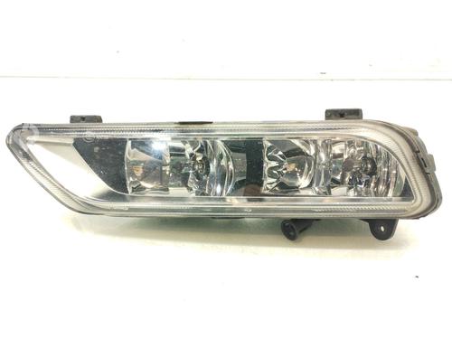 Left front fog light VW PASSAT B7 (362) 1.6 TDI | BP36992233C30 - Image 2