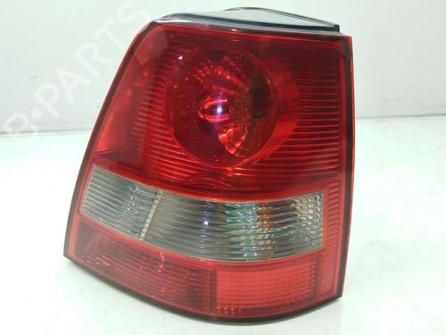 Right taillight KIA SORENTO I (JC) 2.5 CRDi 4WD | BP28210448C35 