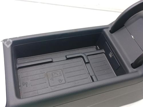 Armrest / Center console AUDI A5 Sportback (F5A, F5F) 35 TDI | BP32193695I20