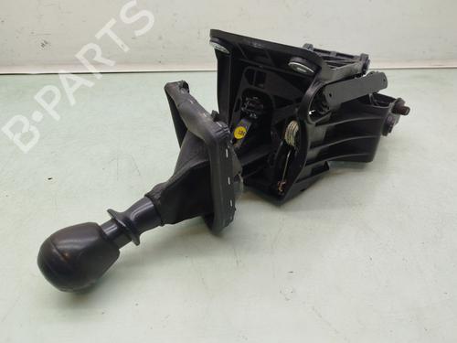 Used Gear lever VW CRAFTER Platform/Chassis (SZ_) 2.0 TDI FWD (SZB, SZC, SZH, SZI, SZJ, SZK, SZO, SZP, SZS... (140 hp) 32206820