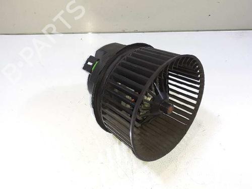 Used Heater blower motor FORD FOCUS III 1.6 TDCi (115 hp) 8253425