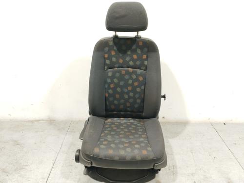 Used Right front seat MERCEDES-BENZ VIANO (W639) [2003-2025]  20856199