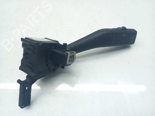 Used Steering column stalk VW TOURAN (1T1, 1T2) [2003-2010]  12244245