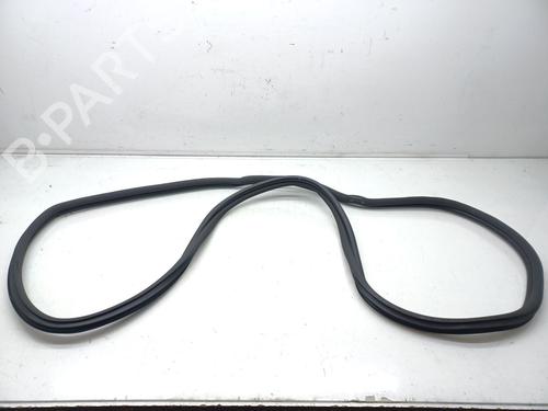 Used Rubber door seal MERCEDES-BENZ V-CLASS (W447) V 220 CDI / d 4-matic (447.811, 447.813) (163 hp) 24053004