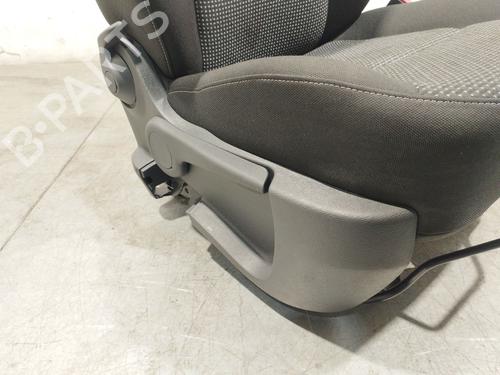 Right front seat MERCEDES-BENZ CITAN MPV (W415) 108 CDI (415.703) | BP30276848C16