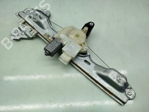 Rudehejsemekanisme venstre bagtil RENAULT KADJAR (HA_, HL_) 1.5 BLUE dCi 115 (HLA6) (116 hp) 30111426