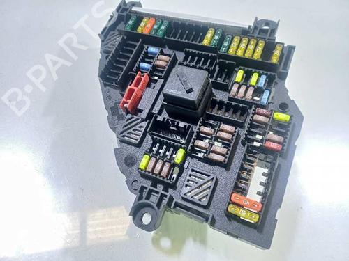 Used Fuse box BMW X3 (F25) xDrive 20 d (190 hp) 15611212