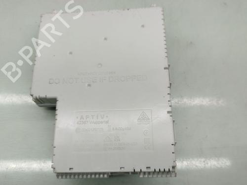 Fuse box PEUGEOT 308 III (FB_, FH_, FP_, F3_, FM_) PureTech 110 (FPHNPL) | BP26553452E1 