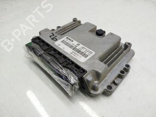 Used Engine control unit (ECU) RENAULT TRAFIC II Bus (JL) 2.0 dCi 115 (114 hp) 19395808