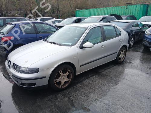 Used Parts SEAT LEON (1M1)  1.6 16 V  4562706
