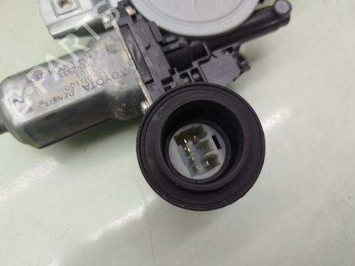 Front right window mechanism TOYOTA AURIS Estate (_E18_) 1.8 Hybrid (ZWE186_, ZWE186R, ZWE186H) | BP32066041C23