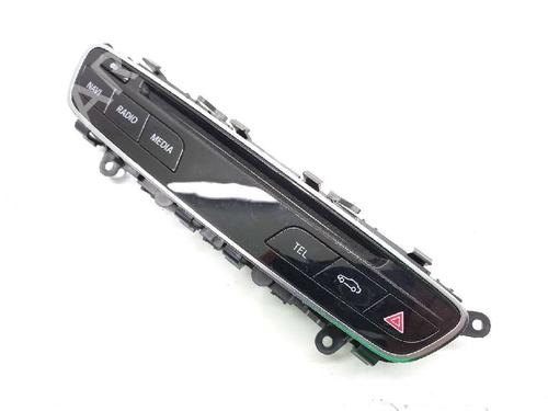 Used Radio MERCEDES-BENZ V-CLASS (W447) [2014-2025]  13048173