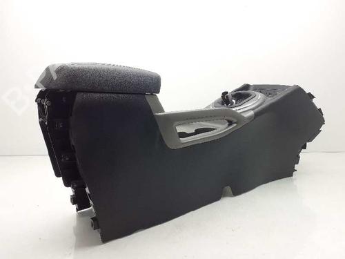 Used Armrest / Center console KIA SPORTAGE III (SL) [2009-2017]  15648588