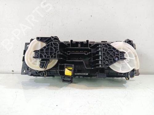 Climate control VW TRANSPORTER T5 Van (7HA, 7HH, 7EA, 7EH) 1.9 TDI | BP32343163I5