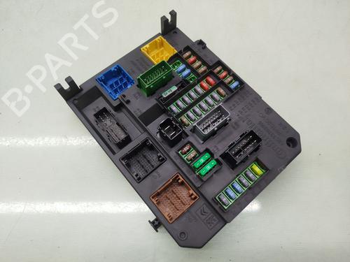 Used Fuse box Fuse box 38302279 38302279