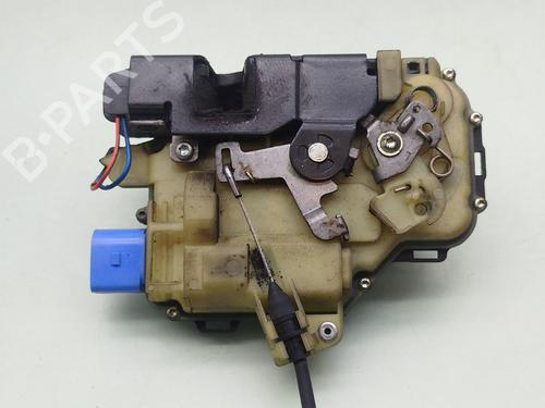 Front left lock VW TRANSPORTER T5 Bus (7HB, 7HJ, 7EB, 7EJ) 1.9 TDI | BP29933016C98