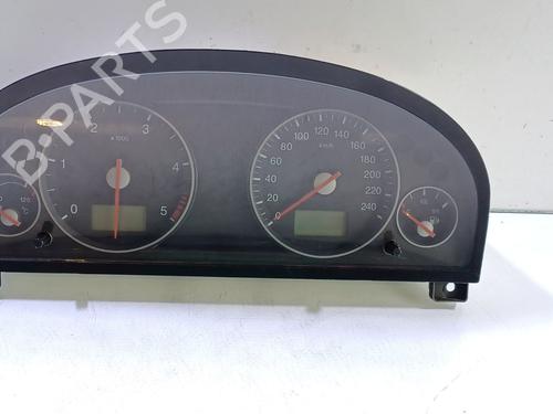 Used Instrument cluster FORD MONDEO III (B5Y) [2000-2007]  27283263
