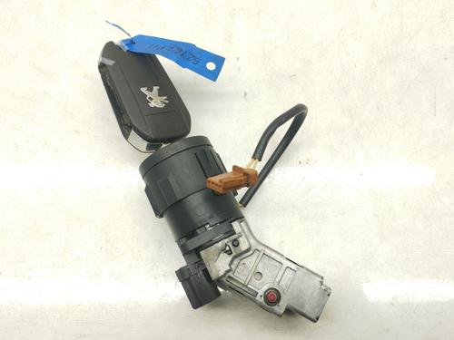 ignition-barrel-peugeot-3008-ii-suv-mc_-mr_-mj_-m4_-2016-31832091 main image