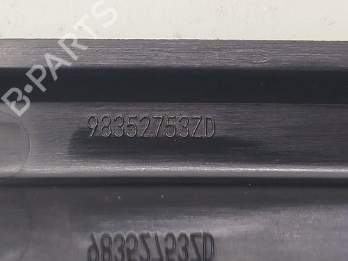 Right rear window switch PEUGEOT 308 III (FB_, FH_, FP_, F3_, FM_) PureTech 110 (FPHNPL) | BP26553585I28 