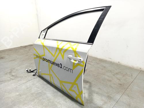 Left front door TOYOTA AURIS Estate (_E18_) 1.8 Hybrid (ZWE186_, ZWE186R, ZWE186H) | BP29967834C2