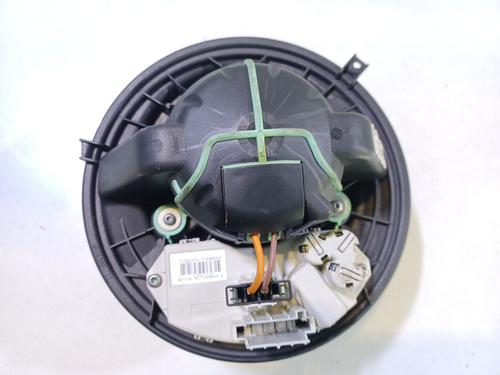 Heater blower motor BMW 1 (E81) 118 d | BP16933745M62 