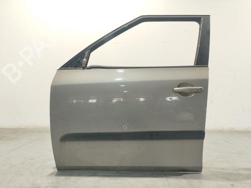 Used Left front door SKODA FABIA II (542) [2006-2014]  26553352