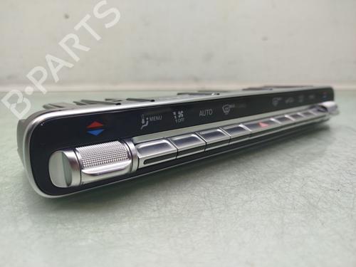 climate-control-mercedes-benz-glb-x247-2019-29280226 main image
