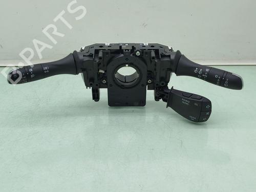 Used Headlight switch RENAULT KADJAR (HA_, HL_) 1.5 BLUE dCi 115 (HLA6) (116 hp) 29831434