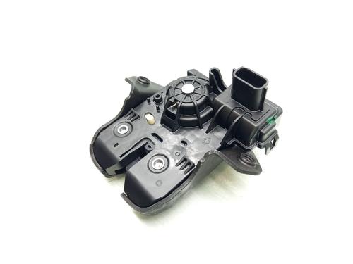 Used Tailgate lock DACIA SANDERO III 1.0 SCe 65 (67 hp) 19700140