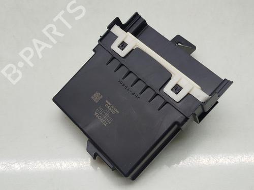 Used Electronic module LEXUS NX (_Z1_) 300h AWD (AYZ15) (200 hp) 32336806