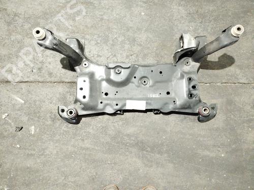 Subframe voor VOLVO V40 Hatchback (525) D2 (120 hp) 16716871