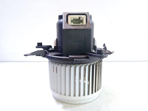 Heater blower motor PEUGEOT 3008 II SUV (MC_, MR_, MJ_, M4_) 1.6 PureTech 180 (M45GFR, M45GFU) | BP17921317M62 