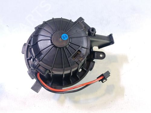Heater blower motor AUDI Q5 (8RB) 2.0 TDI quattro | BP29821523M62