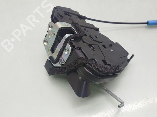 front-right-lock-kia-stonic-yb-2017-37264238 main image