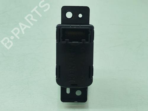 Switch RENAULT MEGANE IV Hatchback (B9A/M/N_) 1.3 TCe 140 (B9NB) | BP31929520I30