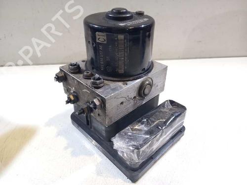 Used ABS pump ABS pump VW TOURAN (1T1, 1T2) 2.0 TDI 16V (140 hp) 10657133 10657133