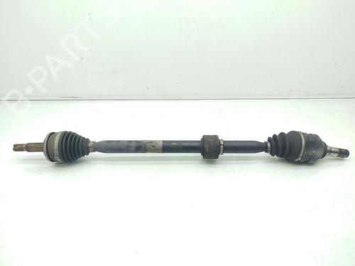 Used Right front driveshaft TOYOTA AURIS (_E15_) 1.4 D-4D (NDE150_, NDE150R) (90 hp) 30199464