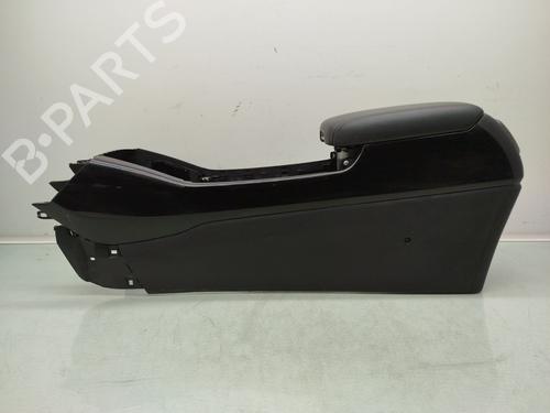 Used Armrest / Center console KIA SORENTO III (UM) 2.2 CRDi (200 hp) 20313134